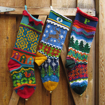 crochet-christmas-stocking-decorations