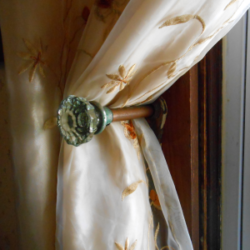 Elegant Glass Curtain Tieback Knob