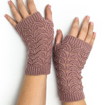 Easy Fingerless Gloves Crochet Pattern