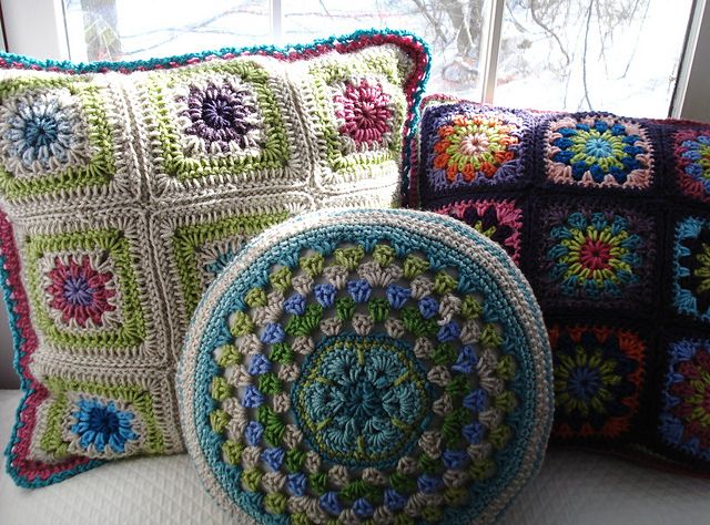 Crochet Round Pillow