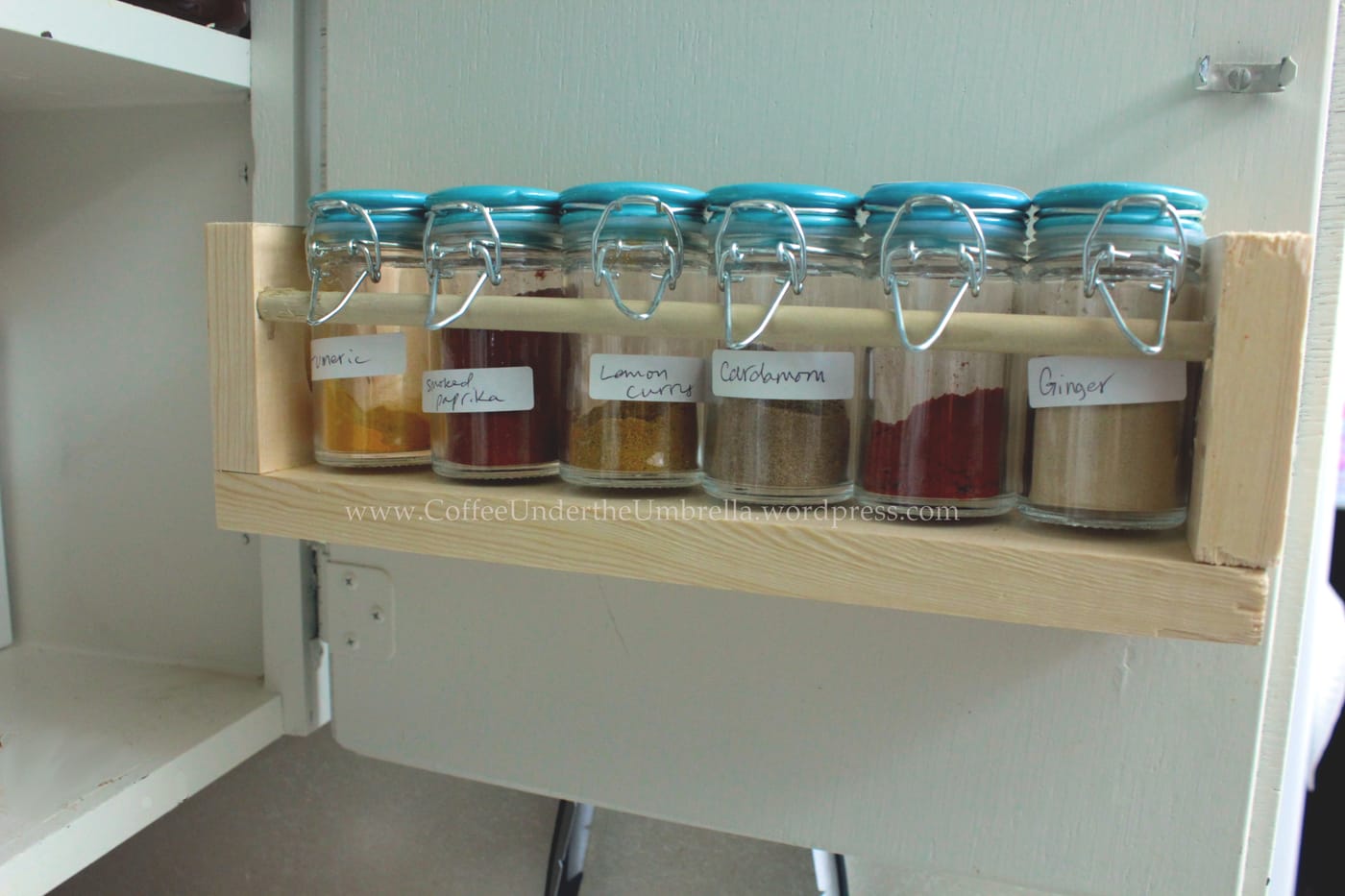 How to Build a Spice Rack