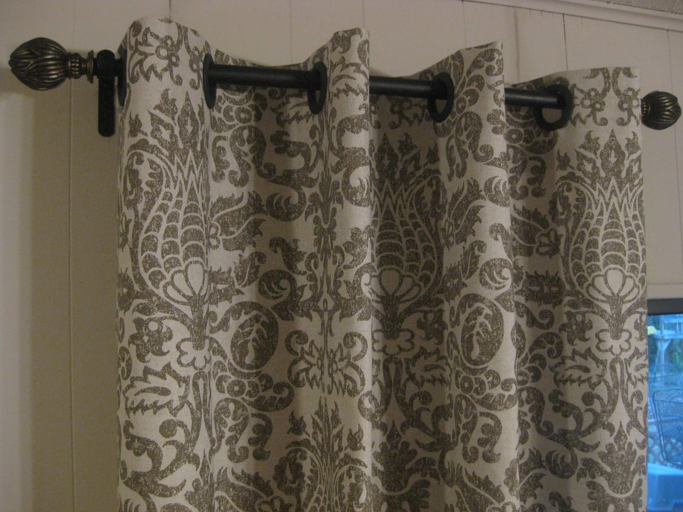 No-Sew Grommet Window Curtain Panel