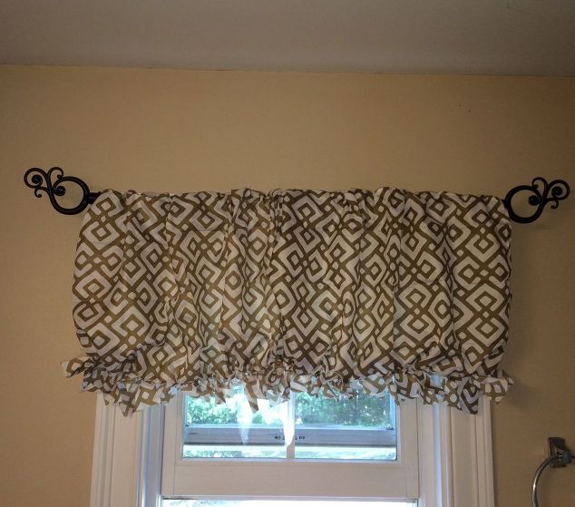 No-Sew DIY Pillowcase Curtain