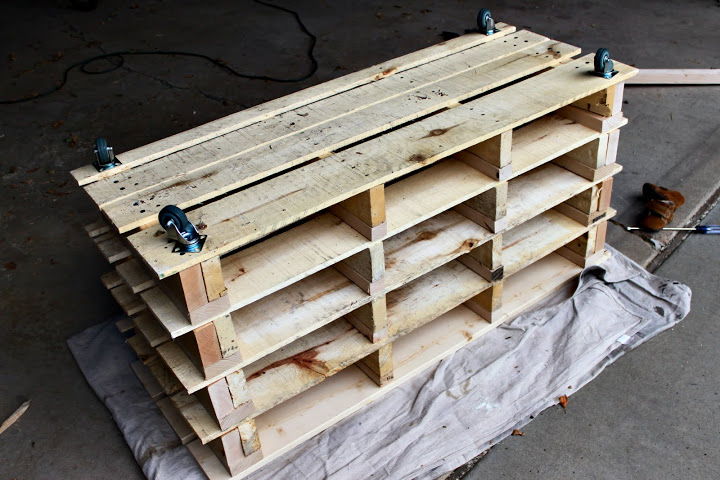 pallet shoe rack