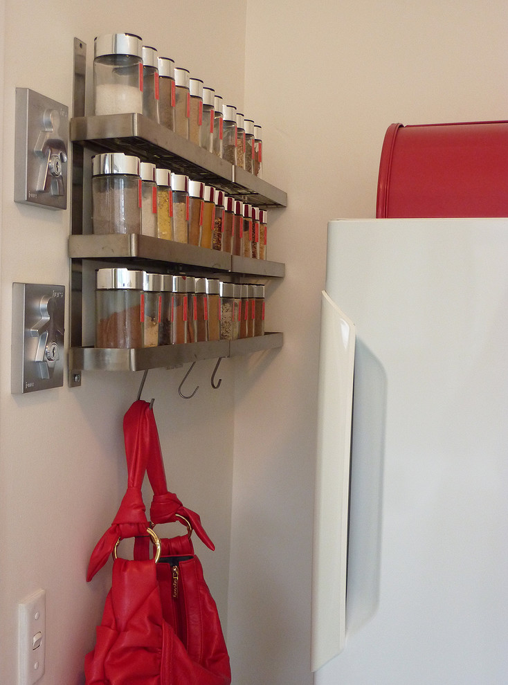 DIY Spice Rack