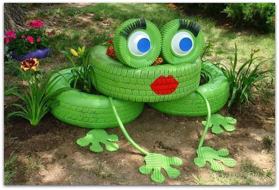 Tire Planters Frog