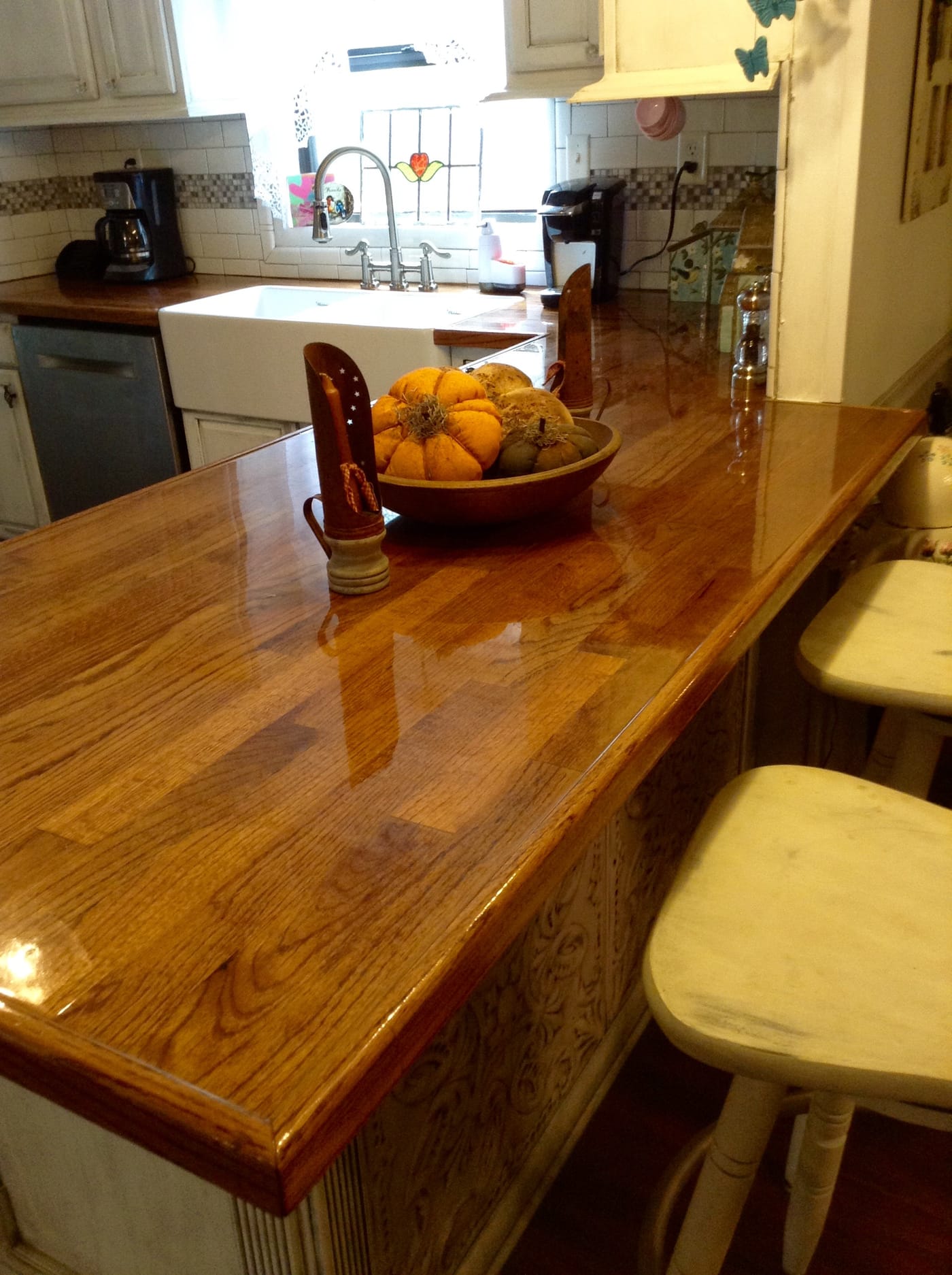 wooden countertops kitchen