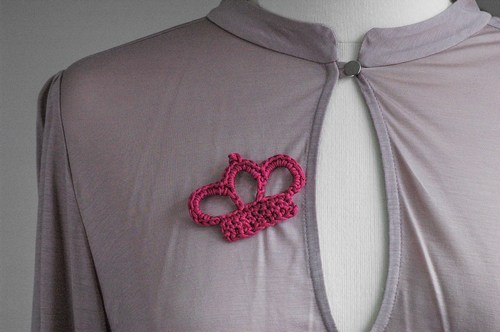 Crochet Crown Brooch Pattern