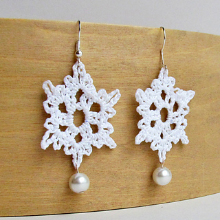 free crochet snowflake earring pattern