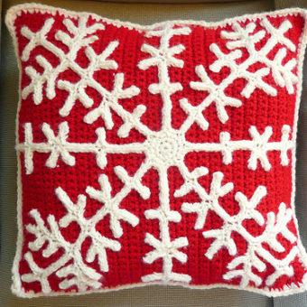 Crochet Snowflake pPillow Pattern