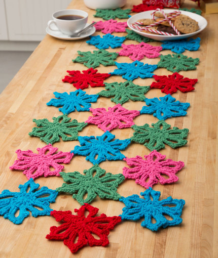 crochet snowflake table runner pattern