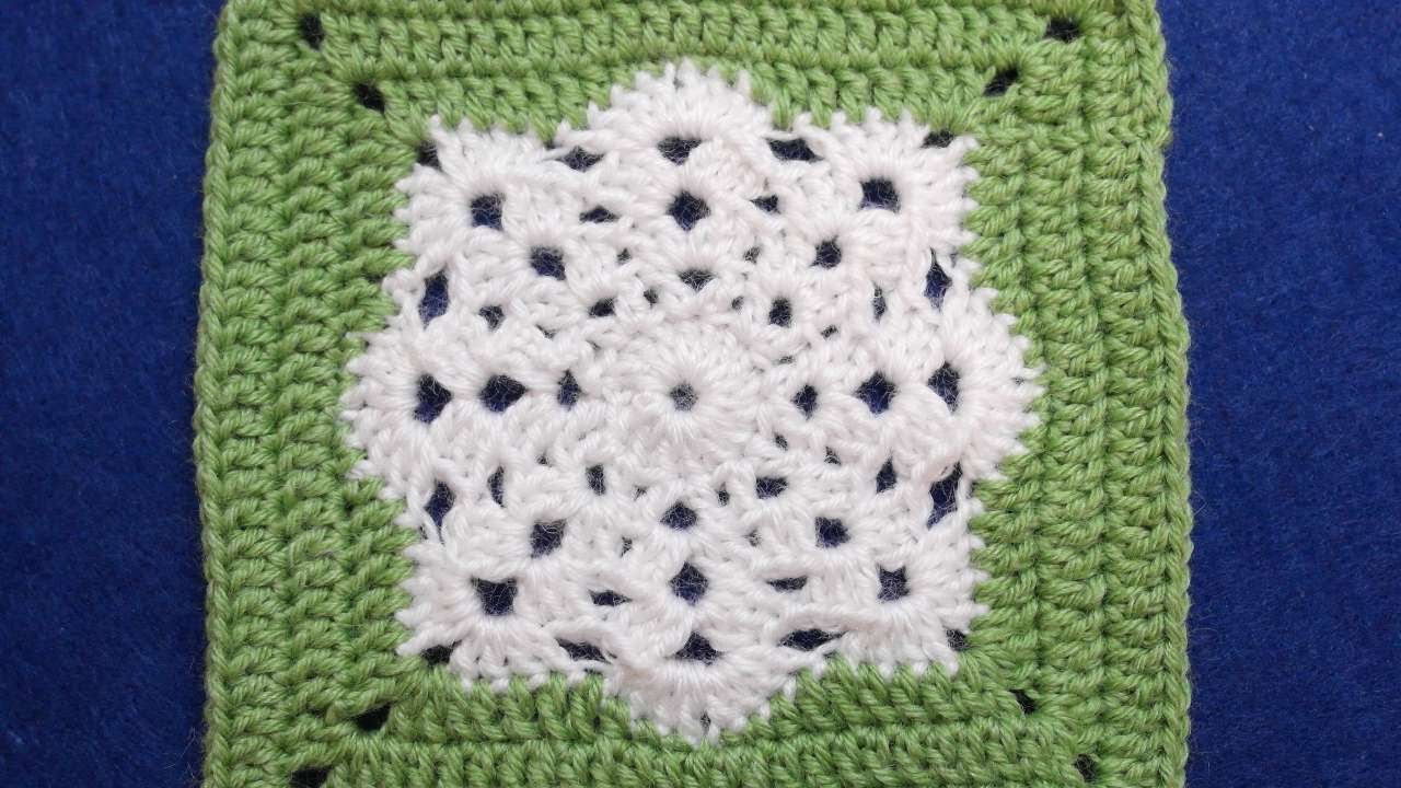 Crochet Snowflake Square Pattern